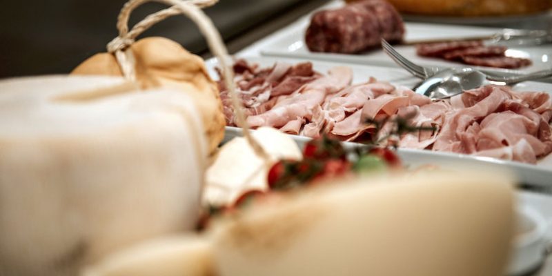 specialità salentine da gustare nella Sala Colazione di Palazzo dei Tolomei a Lecce